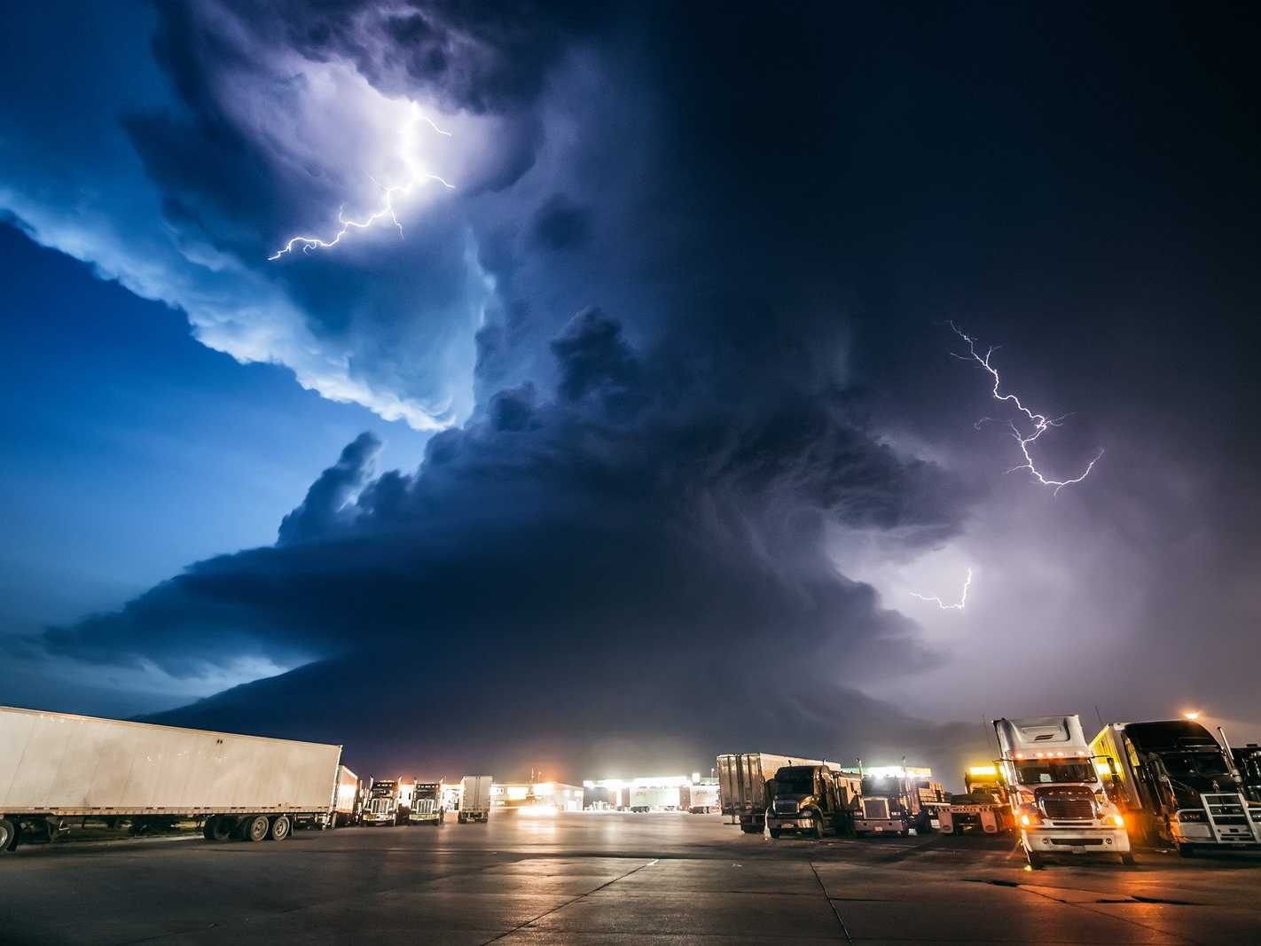 Storm chaser кто это